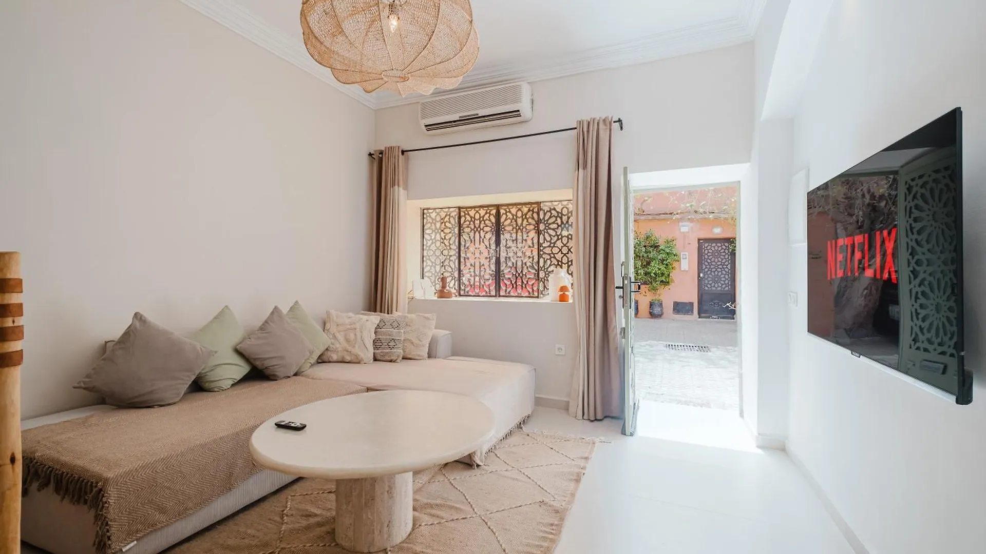 Heart Of Gueliz - Riad With Rooftop & Heated Pool Μαρακές 0*,