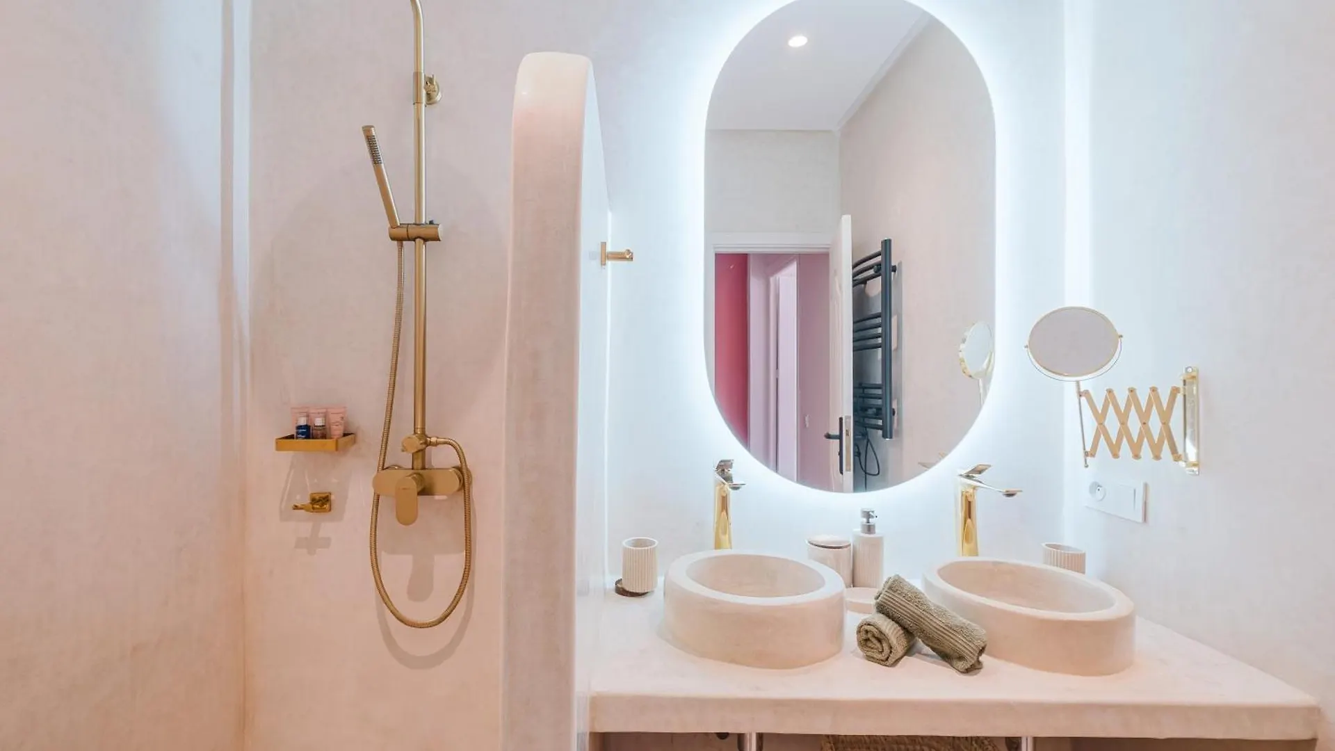 Heart Of Gueliz - Riad With Rooftop & Heated Pool Marrakesh Morocco